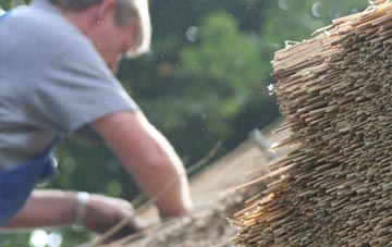 professional Yewtree Cross thatchers